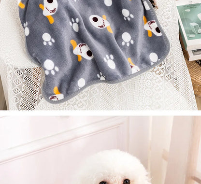 Warm Soft Pet Dog Blanket Mat Plush Thin Pet Sleeping Blanket for Dogs Warm Breathable Cat Cover Blanket Pet Dog Supplies